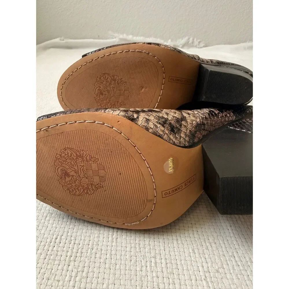 Vince Camuto Kenney Snake Print Peep Toe Ankle Booties Size 8.5 M